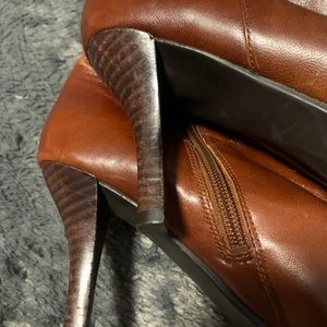 SOLD!!!! Ankle booties